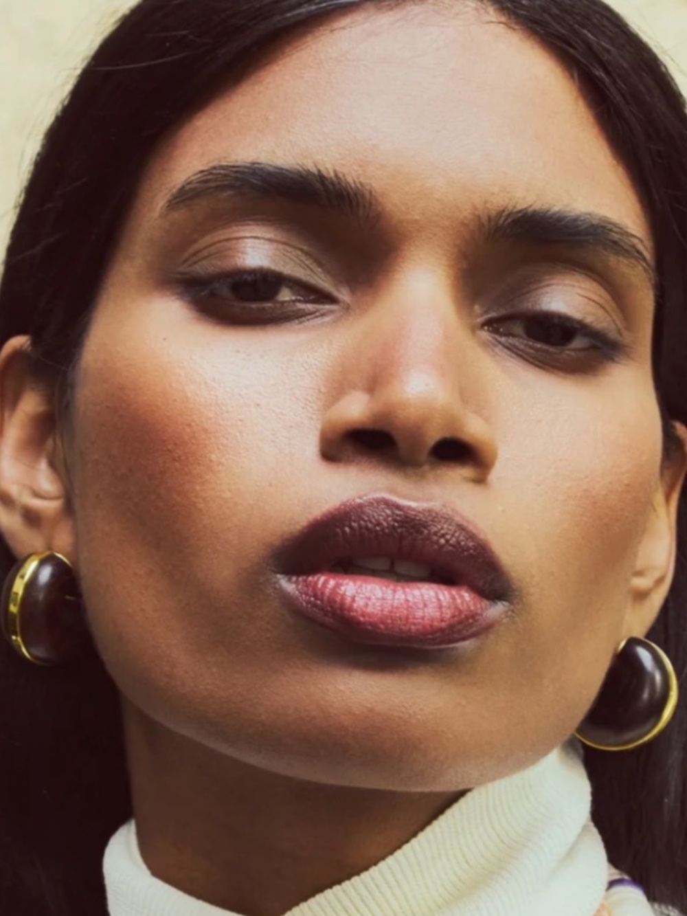 Julia Amory x Lizzie Fortunato Halo Hoops - Picture 2 of 5